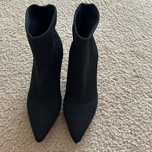 COPY - Catherine Malandrino black heel ankle boot (Good condition)